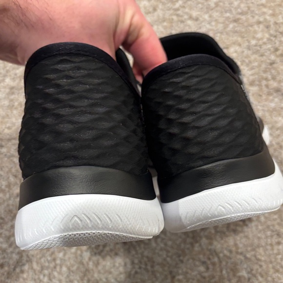 Women’s Skechers slip-ons sz 7.5 - Picture 5 of 7